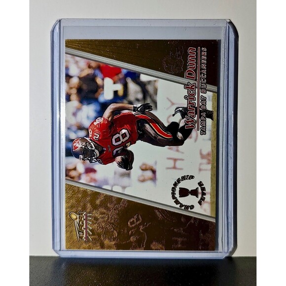 Warrick Dunn 1998 Pacific NFL #47 Aurora Card Tampa Bay Buccaneers - Picture 1 of 2